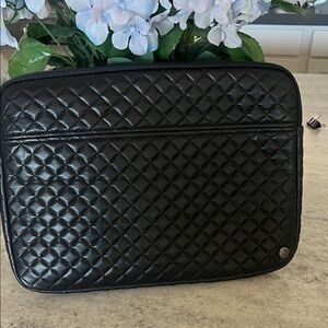 Quilted Black Laptop Sleeve - Chic Padded Case
